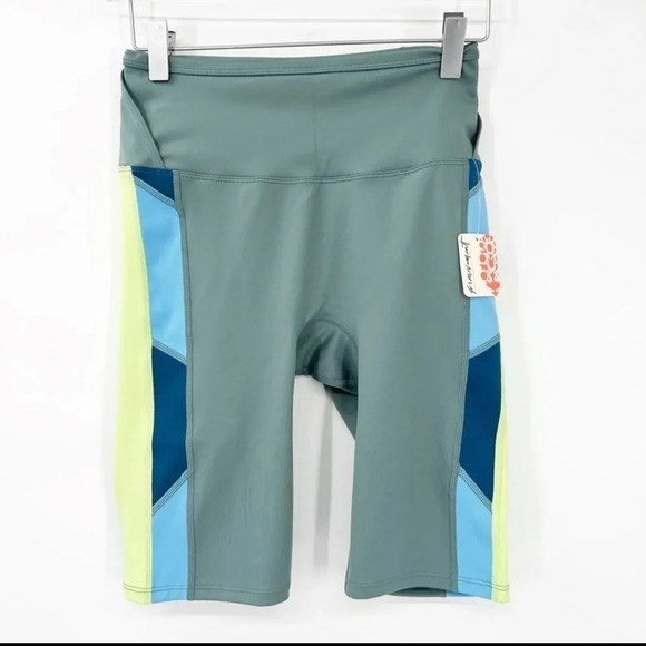 FP Movement Baja Biker Shorts NWOT XS - Picture 3 of 11